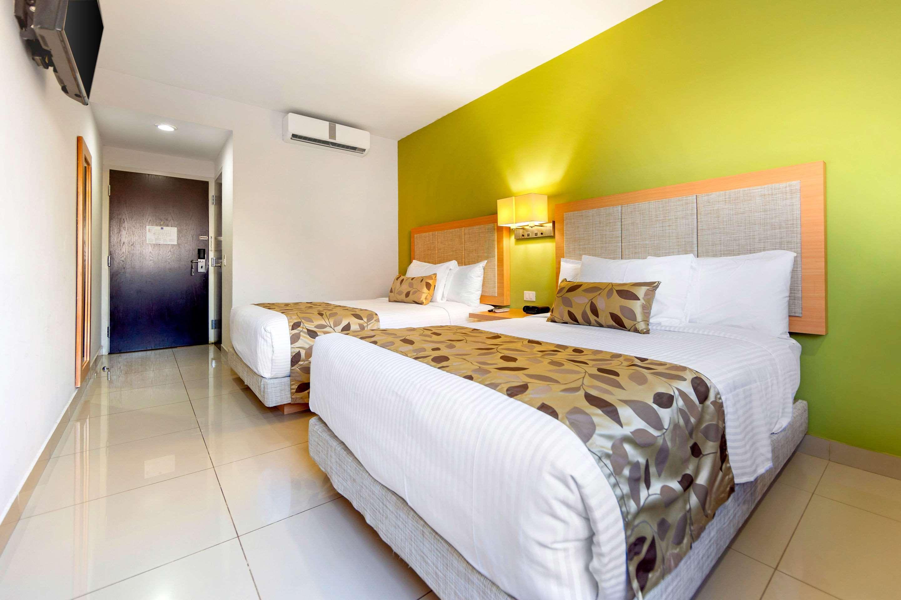 Sleep Inn Culiacán Buitenkant foto
