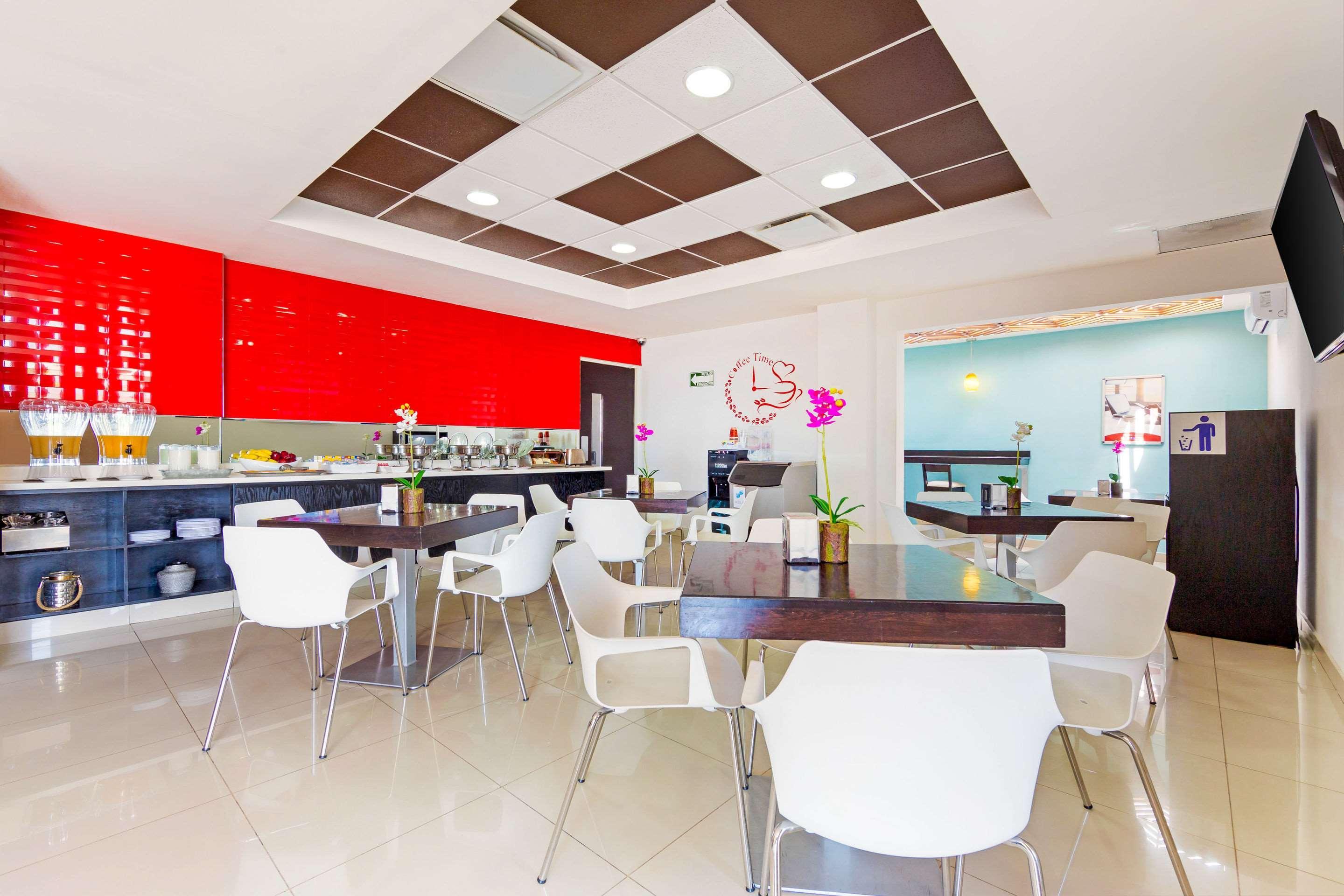 Sleep Inn Culiacán Buitenkant foto