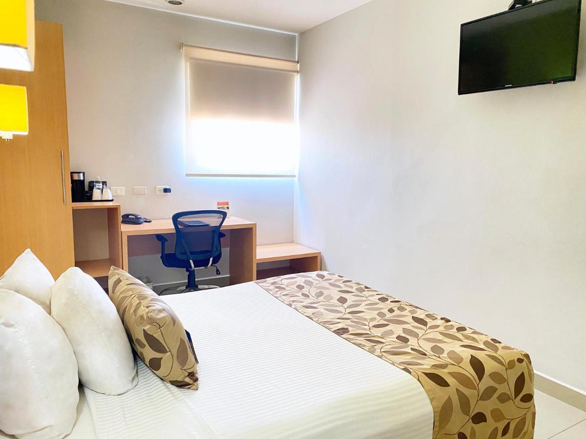 Sleep Inn Culiacán Buitenkant foto