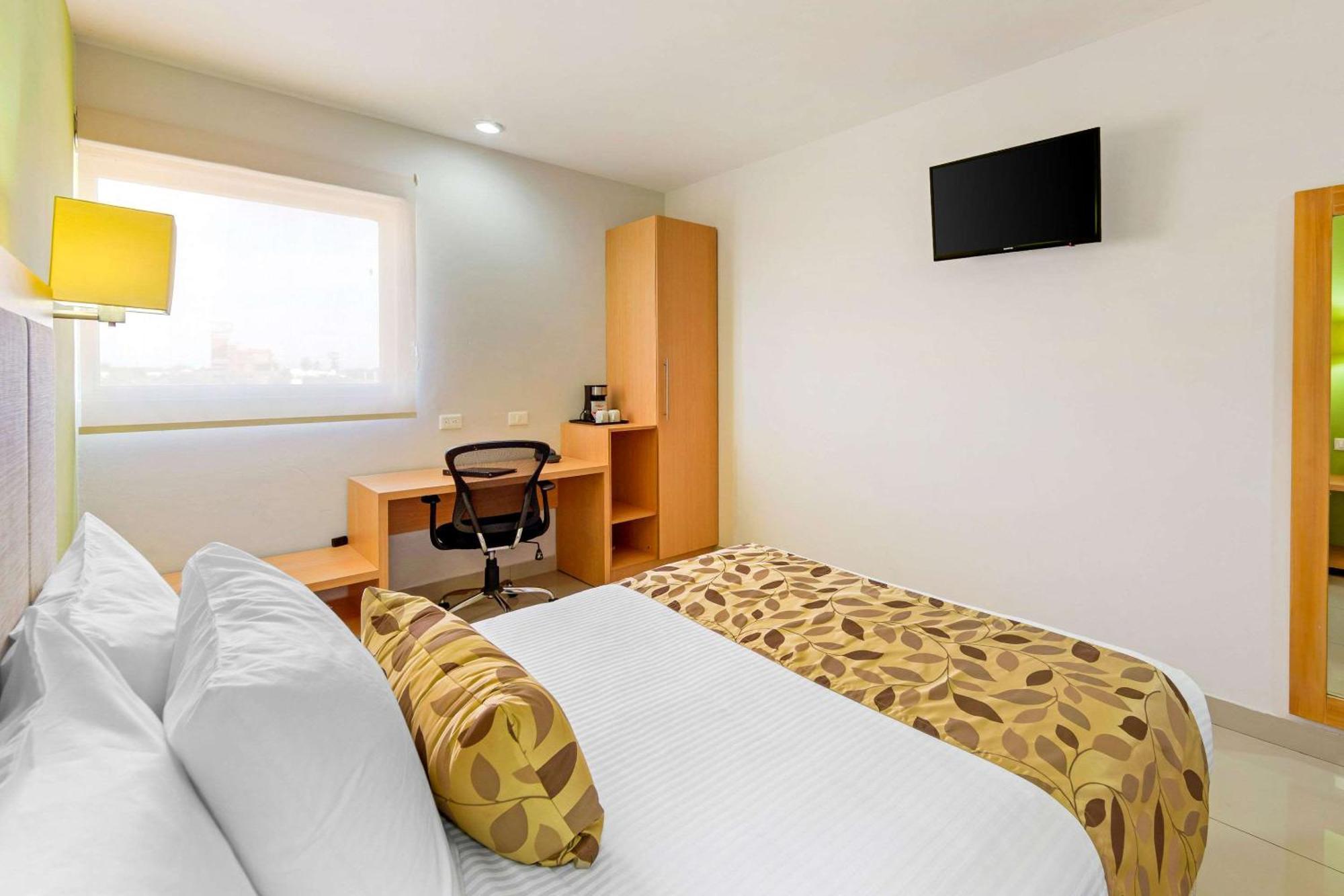 Sleep Inn Culiacán Buitenkant foto